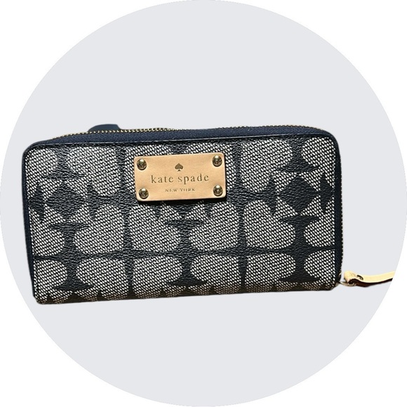 kate spade Handbags - Kate Spade Neda Pebbled Ace of Spades wallet